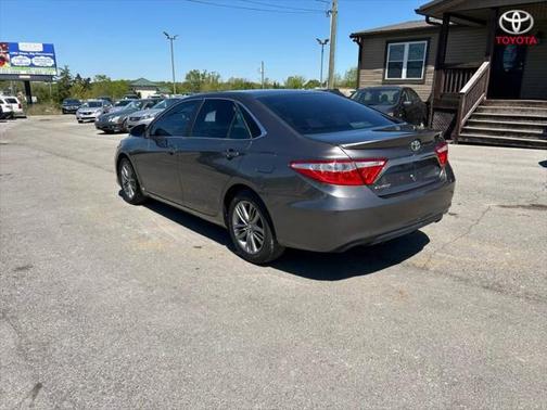 2016 Toyota Camry SE