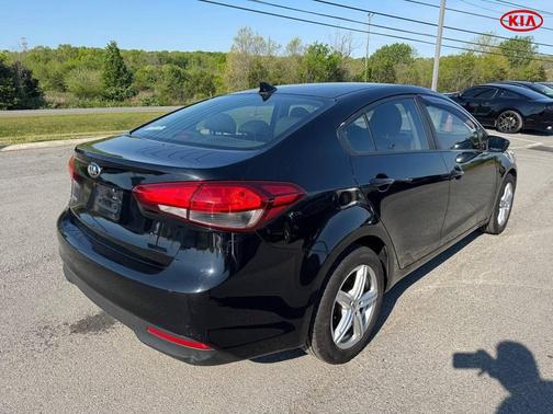 Aurora Black 2017 Kia Forte LX