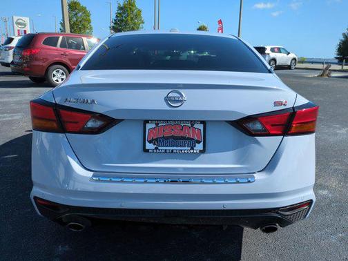 2023 Nissan Altima SR FWD