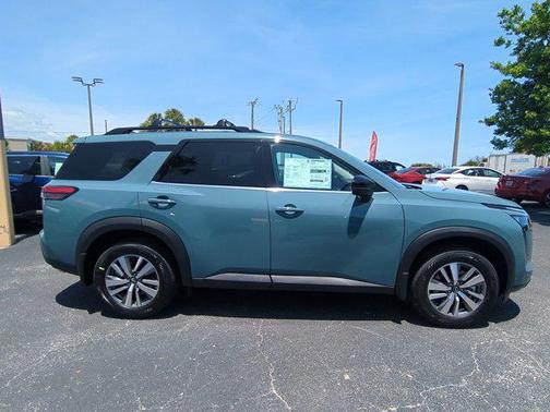 Baltic Teal 2026 Nissan Pathfinder SL