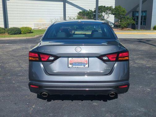 Gun Metallic 2024 Nissan Altima 2.5 SV