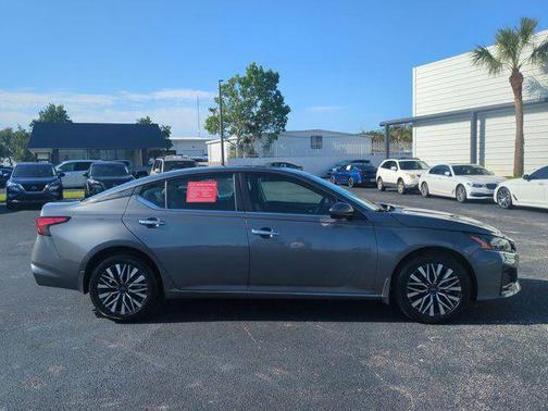 Gun Metallic 2024 Nissan Altima 2.5 SV