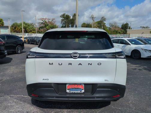Everest White Pearl Tricoat 2026 Nissan Murano SL