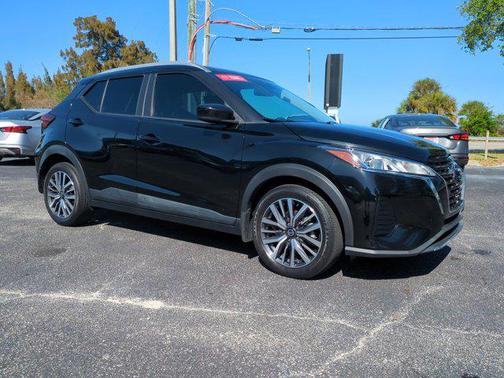 2021 Nissan Kicks SV