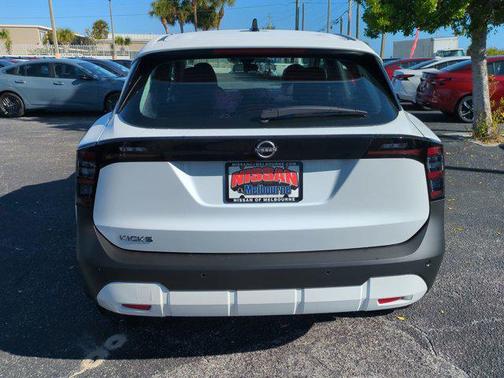 Fresh Powder 2026 Nissan Kicks S