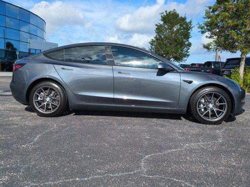 2023 Tesla Model 3 Standard Range