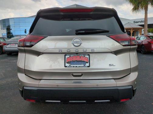 2025 Nissan Rogue SL