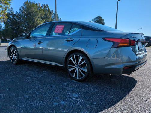 2023 Nissan Altima SR FWD