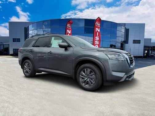 2025 Nissan Pathfinder SV FWD