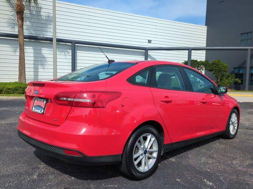 Race Red 2017 Ford Focus SE