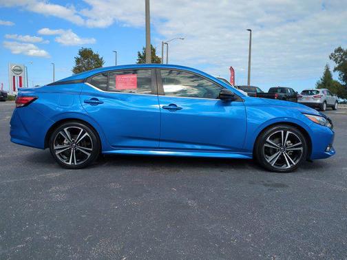 2022 Nissan Sentra SR