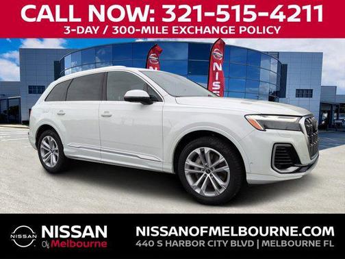 Carrara White 2025 Audi Q7 55 Premium Plus