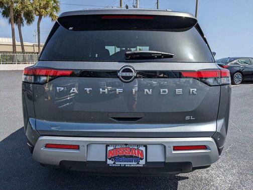 2025 Nissan Pathfinder SL FWD