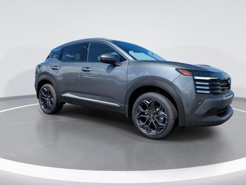 Gun Metallic 2025 Nissan Kicks SR
