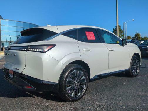 2025 Nissan Murano Platinum