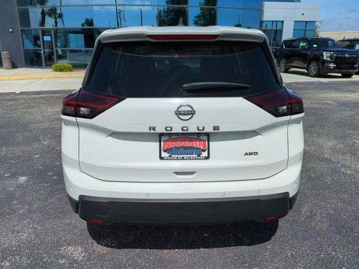 Glacier White 2024 Nissan Rogue S