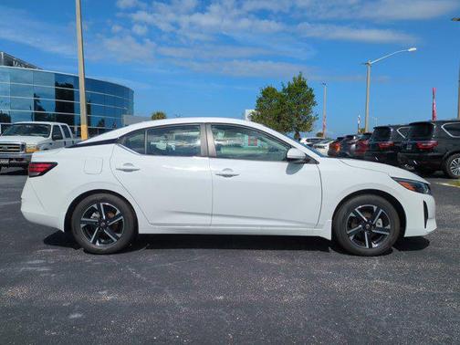 2025 Nissan Sentra SV