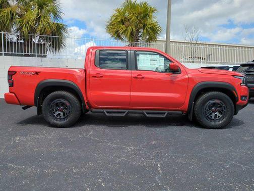 2025 Nissan Frontier PRO-X