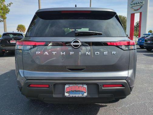 2025 Nissan Pathfinder S FWD