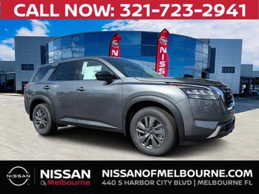 2025 Nissan Pathfinder S FWD