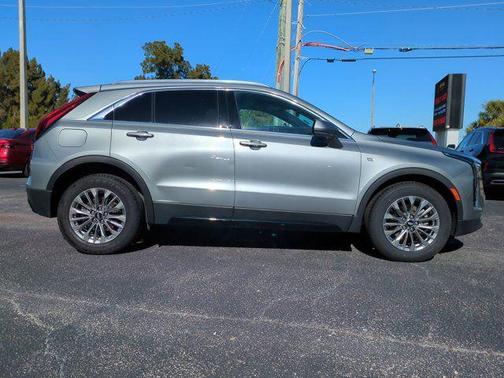 Argent Silver Metallic 2024 Cadillac XT4 Premium Luxury