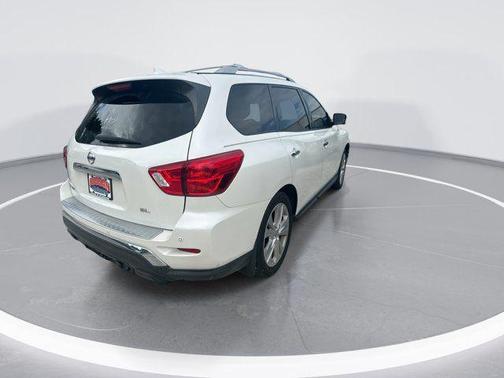 Pearl White Tricoat 2019 Nissan Pathfinder SL