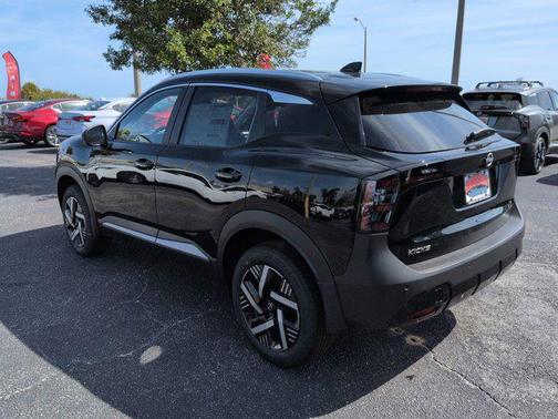 Super Black 2026 Nissan Kicks SV