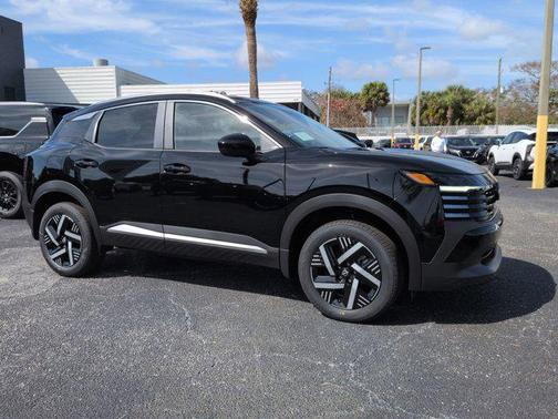 Super Black 2026 Nissan Kicks SV