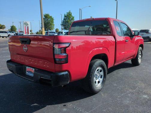 2022 Nissan Frontier S