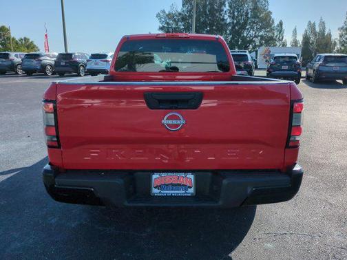 2022 Nissan Frontier S