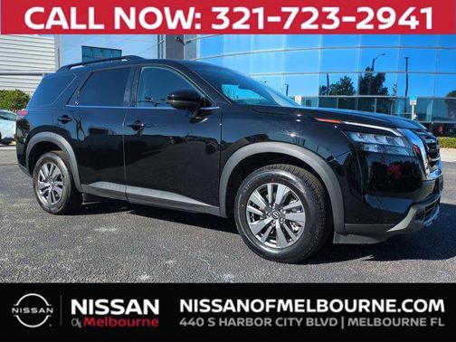 2025 Nissan Pathfinder SV FWD