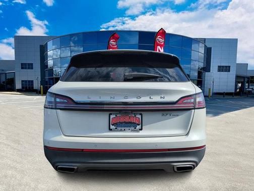 2020 Lincoln Nautilus Reserve