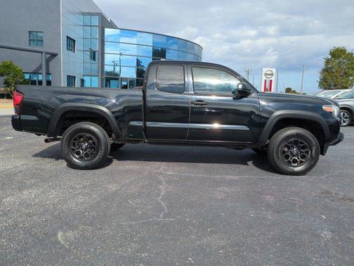2019 Toyota Tacoma SR
