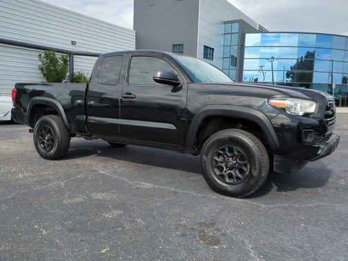 2019 Toyota Tacoma SR