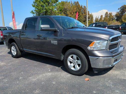Granite Crystal Metallic Clearcoat 2023 RAM 1500 Classic SLT
