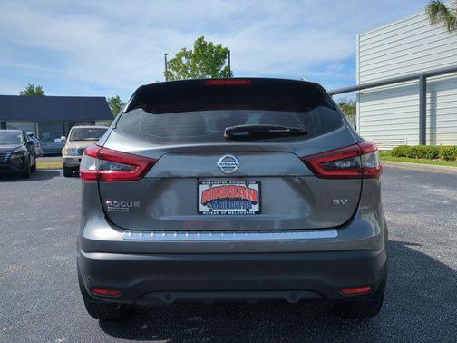 Gun Metallic 2020 Nissan Rogue Sport SV