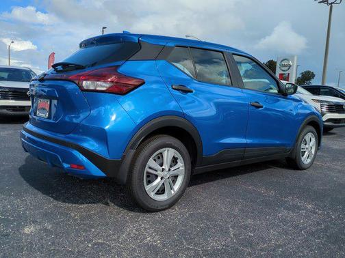 2025 Nissan Kicks S