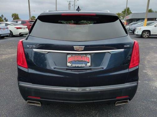 2017 Cadillac XT5 Base