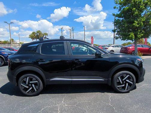 Super Black 2026 Nissan Kicks SV