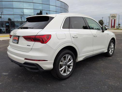 2023 Audi Q3 Premium 45 TFSI S line quattro Tiptronic