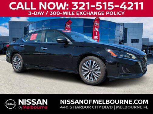Super Black 2025 Nissan Altima 2.5 SV