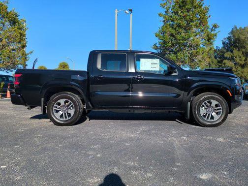 Super Black 2026 Nissan Frontier SV