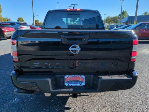 Super Black 2026 Nissan Frontier SV