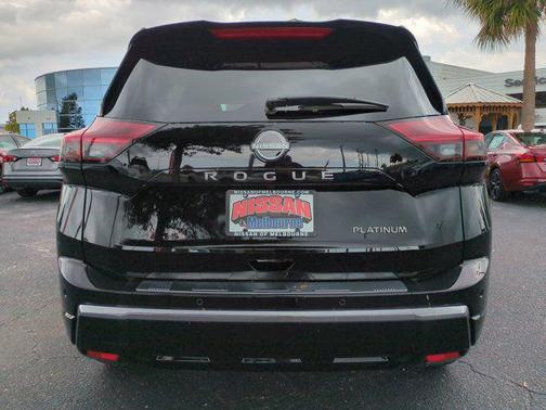 2025 Nissan Rogue Platinum