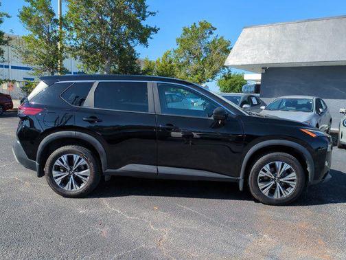 Super Black 2023 Nissan Rogue SV