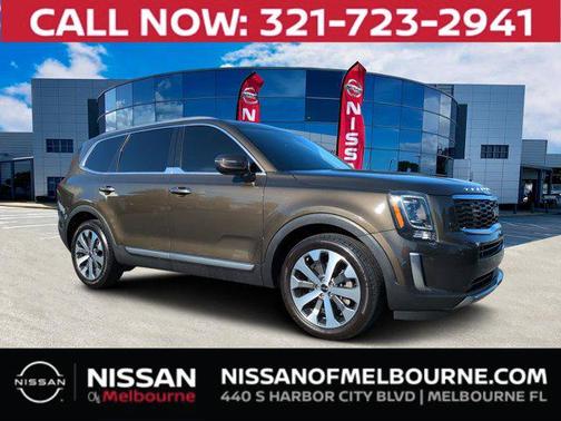 Dark Moss 2022 Kia Telluride S