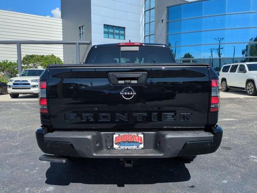 Super Black 2026 Nissan Frontier SV