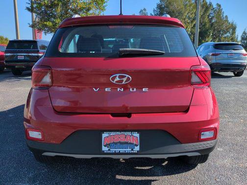 2024 Hyundai VENUE Limited