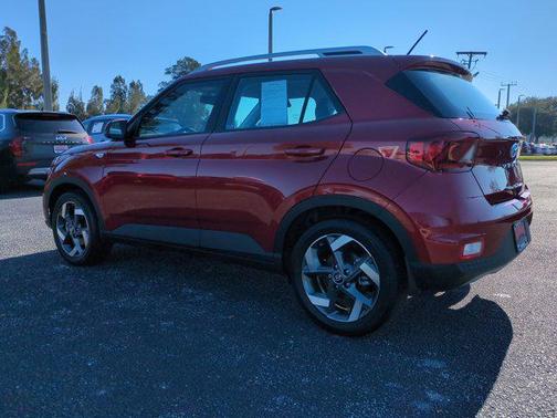 2024 Hyundai VENUE Limited