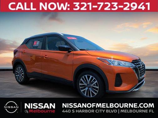Monarch Orange Metallic/Super Black 2024 Nissan Kicks SV